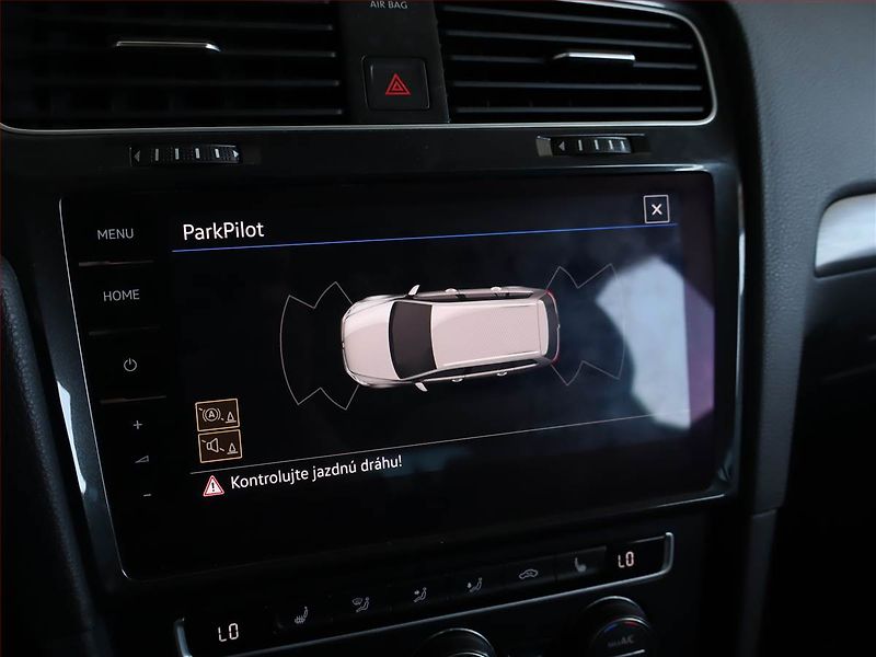 Volkswagen Golf (2018) R-Line 1.6 TDI, Automat, Kůže - fotka 20 z 22