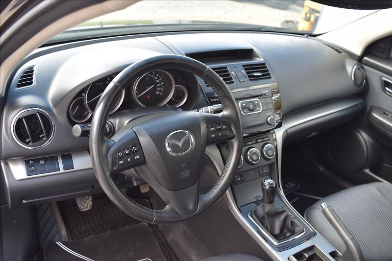 Mazda 6 2,2 d 95KW VÝHŘEV TAŽNÉ - fotka 16 z 50