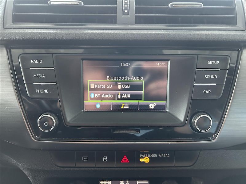 Škoda Fabia 1,0   TSI 81kW,STYLE,SERVISKA - fotka 18 z 26