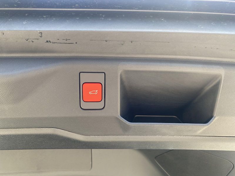 Peugeot 5008 (2026) GT - SUMMER BLUE 145 e-DCS6 - fotka 19 z 19