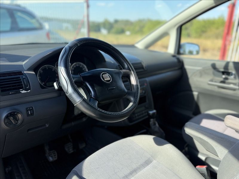 Seat Alhambra 1,9 TDI NOVÉ ROZVODY, TAŽNÉ - fotka 10 z 23