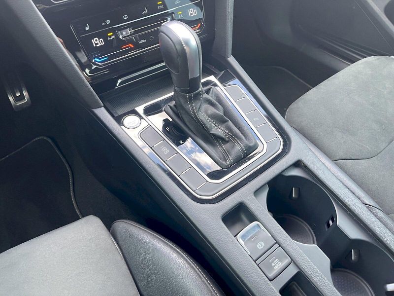 Volkswagen Arteon Shooting Brake (2022) R-Line 2.0 TDI 147 kW 4MOT DSG - fotka 11 z 35