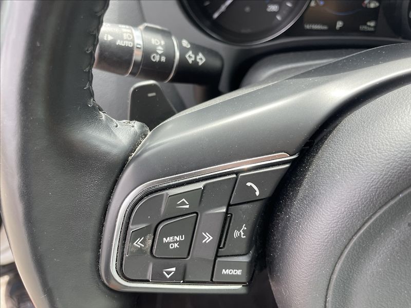 Jaguar F-Pace 3,0 d 221kw AWD Aut. DPH - fotka 21 z 33