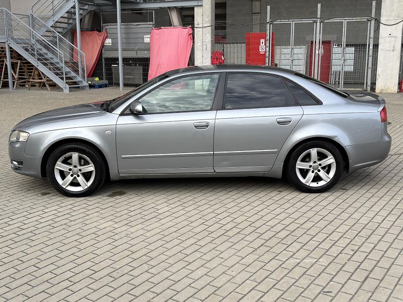 Audi A4 Avant (2005) 1.9TDI, 85kw, Nova STK - fotka 2 z 19
