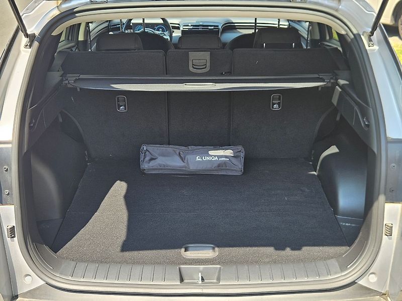 Hyundai Tucson 1.6 T-GDi Smart,ČR,1.maj. - fotka 27 z 30