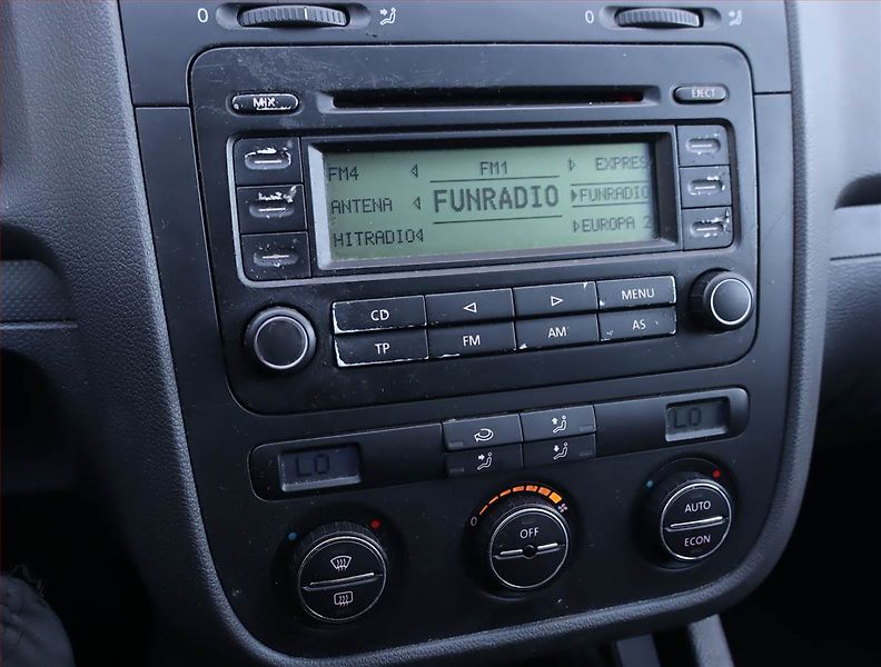 Volkswagen Golf (2005) 1.4 16V, Eko.zaplacen - fotka 12 z 15