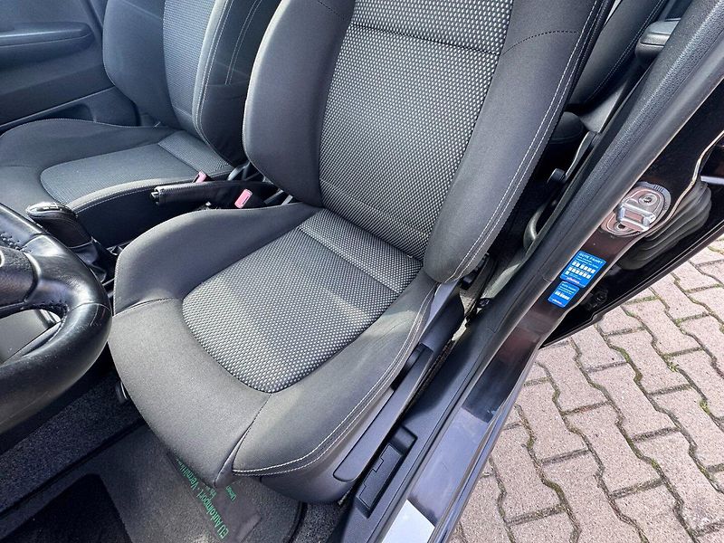 Škoda Fabia (2005) 1,4i 55 KW 1. MAJITEL STK KOLA - fotka 22 z 50