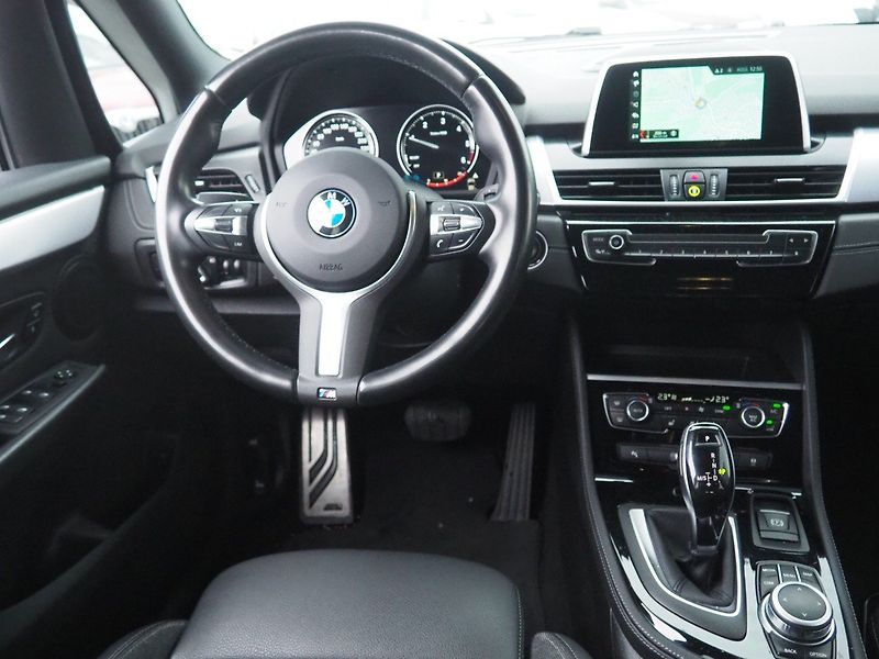 BMW Řada 2 (2020) 216D GT-M Sport, 7 míst, A/T - fotka 20 z 42