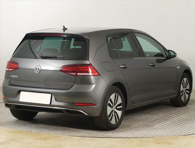 Volkswagen Golf (2020) 32 kWh - 37 Ah, SoH 92% - fotka 5 z 21