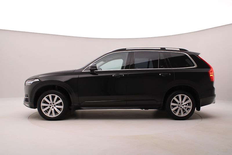 Volvo XC90 D5 AWD MOMENTUM AUT REZERVACE - fotka 9 z 46