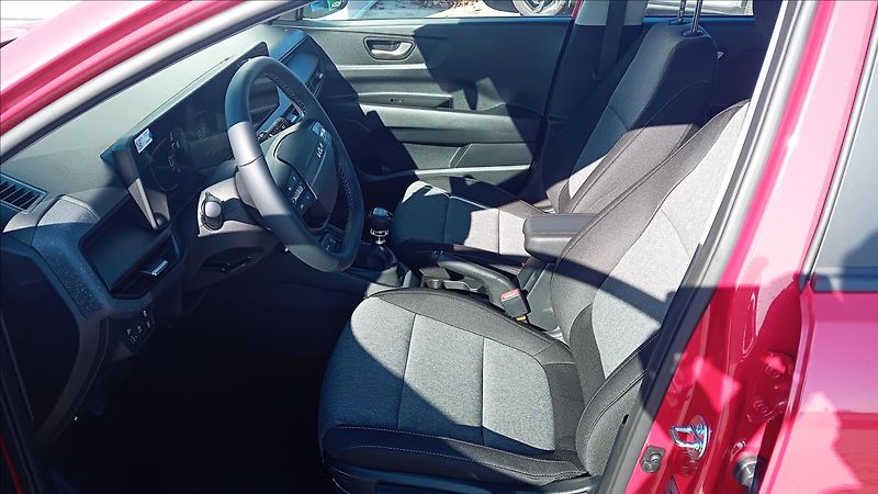 Kia Stonic 1,0 T-GDi SPIN - fotka 9 z 11