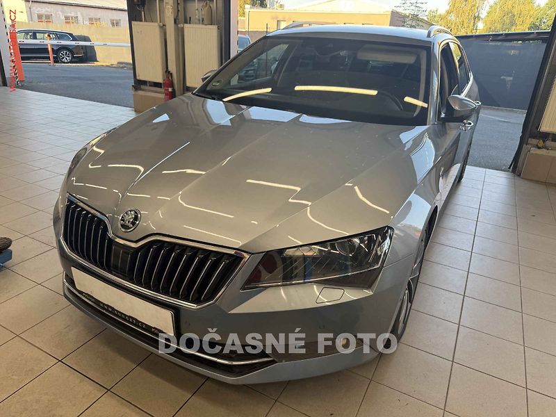 Škoda Superb (2019) 2.0 TDi, 2.maj,ČR, AT, navi - fotka 1 z 3