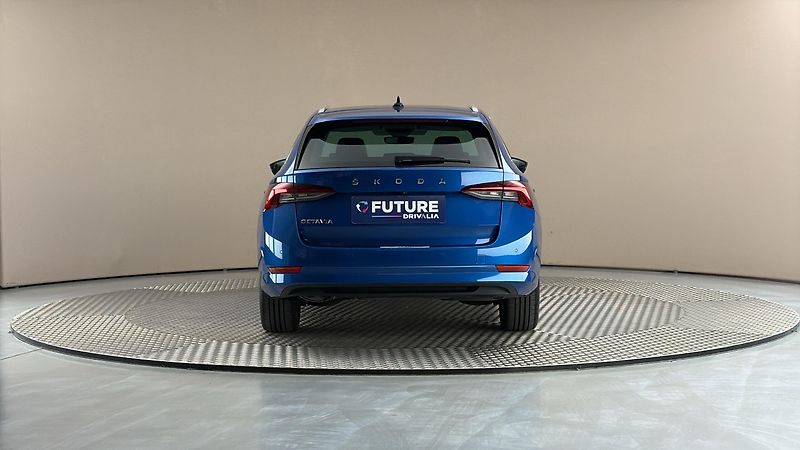 Škoda Octavia 2.0 TDI DSG Style Combi - fotka 5 z 25