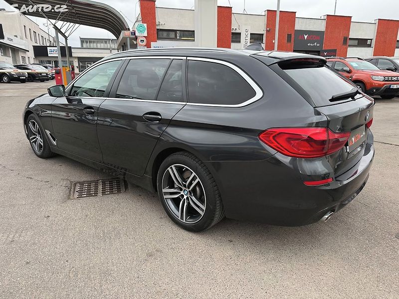 BMW Řada 5 520d XDRIVE 140kW - fotka 7 z 33