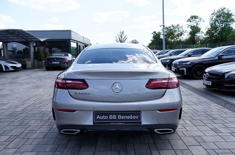 Mercedes-Benz Třídy E E 220d AMG Avantgarde/195 PS - fotka 5 z 41