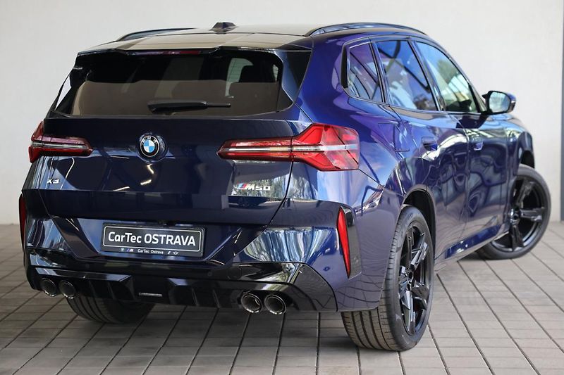 BMW X3 M50 xDrive - fotka 3 z 18