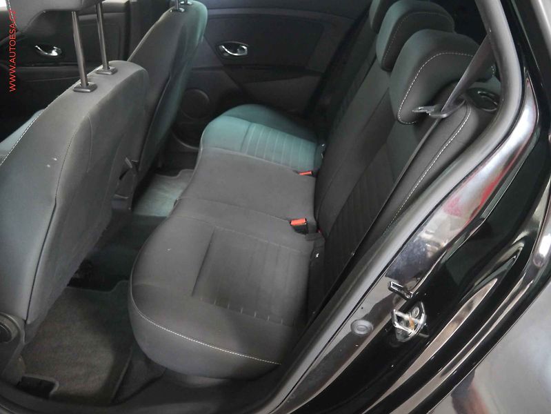 Renault Mégane (2015) 1.5 dCi, Limited, AT, TZ - fotka 10 z 22