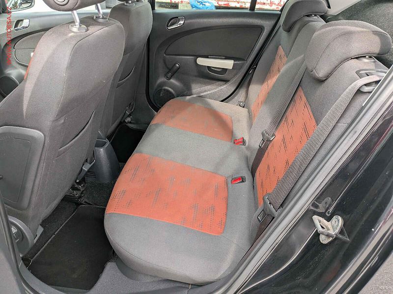 Opel Corsa (2011) 1.4i, AC, park.čidla - fotka 10 z 17
