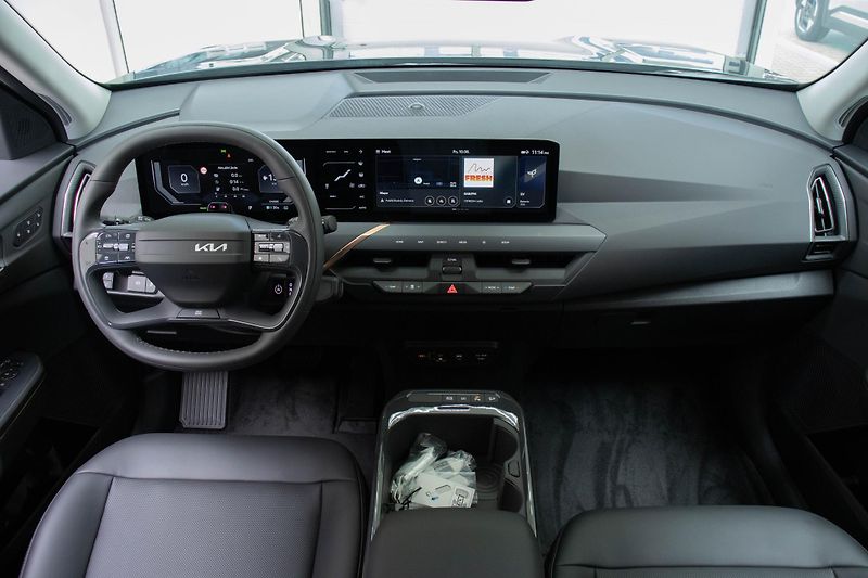 Kia EV5 195 kW + 81,4 KWH 4x4 L.E. - fotka 8 z 16