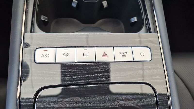Omoda 5 1.6TGDI 7DCT PREMIUM 108kw - fotka 25 z 29