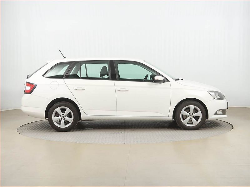 Škoda Fabia (2015) 1.2 TSI, Automat - fotka 6 z 15