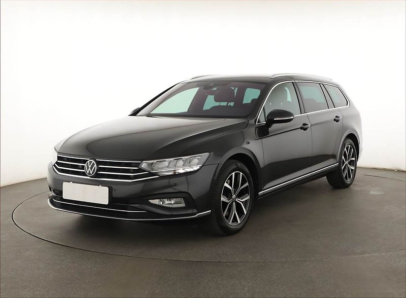 Volkswagen Passat (2023) 2.0 TDI - fotka 2 z 20