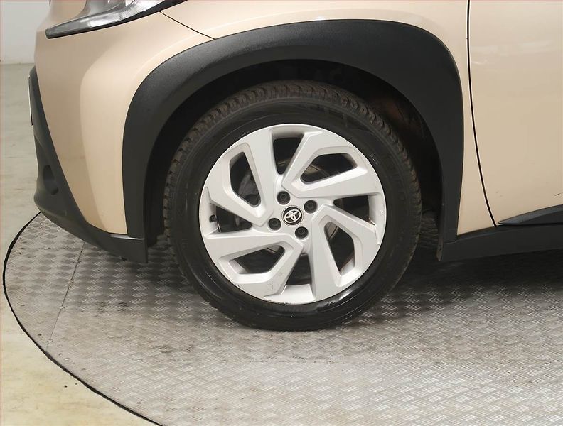 Toyota Aygo (2022) 1.0 VVT-i, Automat, ČR,1.maj - fotka 15 z 18