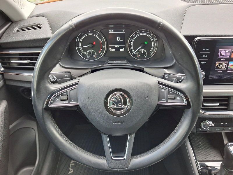 Škoda Scala (2020) Style DSG 1,5TSi 110kW - fotka 12 z 32
