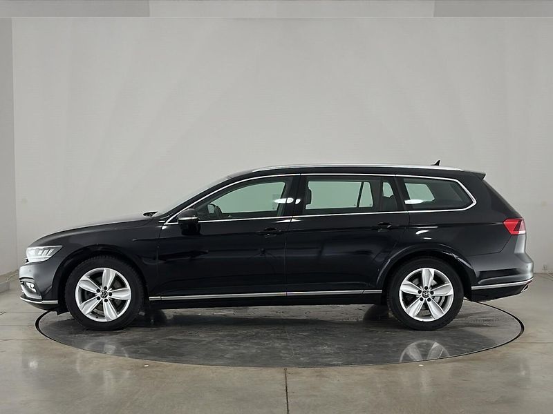 Volkswagen Passat Elegance DSG - fotka 3 z 28