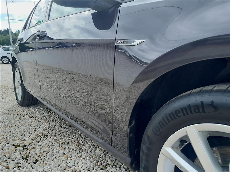 Volkswagen Golf VII 1,2 TSI 81kW LOUNGE - fotka 10 z 60