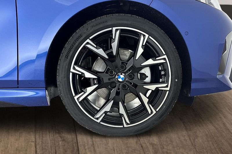 BMW Řada 1 120d - fotka 5 z 17