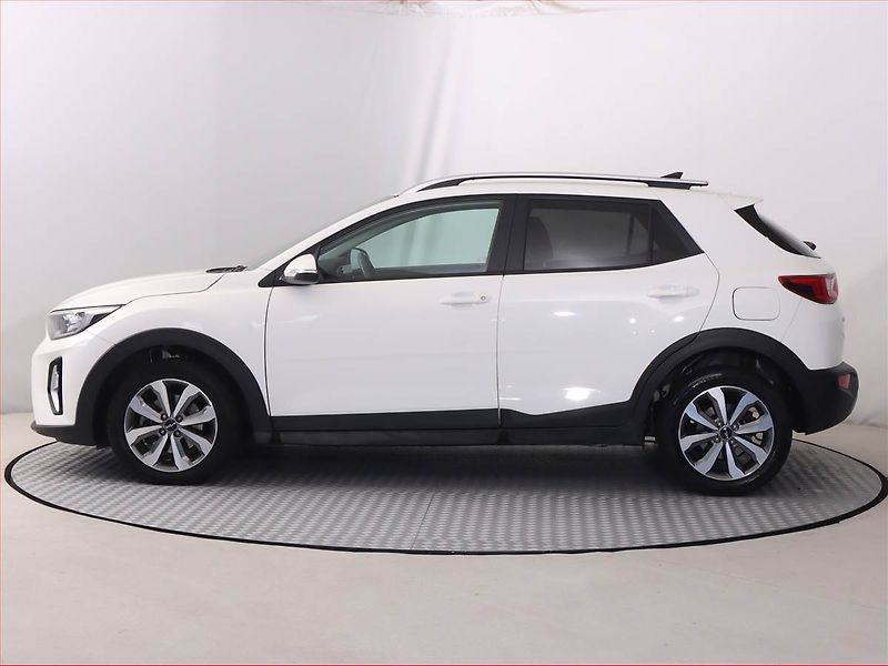 Kia Stonic (2023) 1.0 T-GDI, Automat, Serv.kniha - fotka 3 z 22