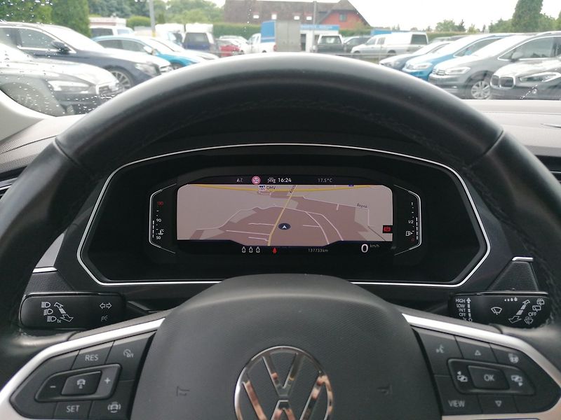 Volkswagen Tiguan (2021) 1.5 TSi Facelift Life ACC LED - fotka 9 z 31