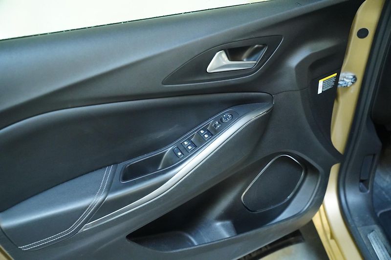 Opel Grandland X - fotka 12 z 29