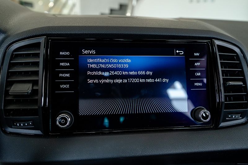 Škoda Karoq (2021) 2,0 TDI DSG 4x4 Sportline - fotka 18 z 19