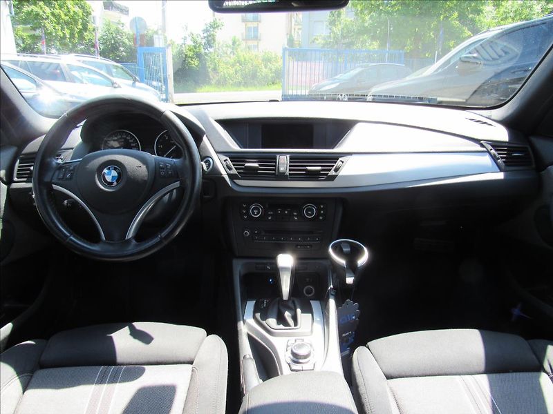BMW X1 2,0 d xDrvie20d - fotka 11 z 29