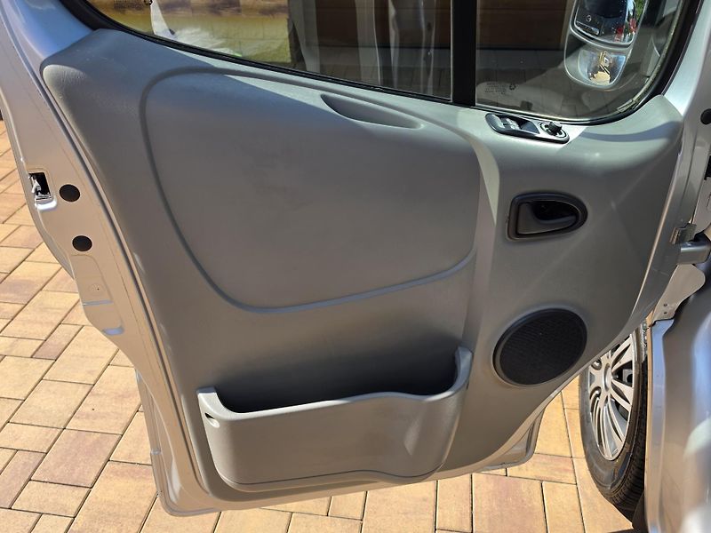 Opel Vivaro 2.0CDTi 84kW 6-MÍST*KLIMA*T.Z. - fotka 8 z 39
