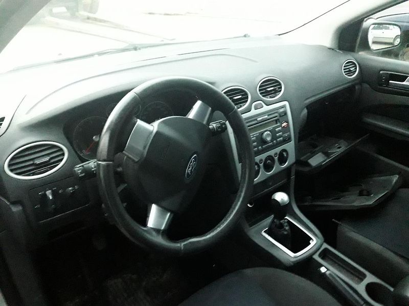 Ford Focus II 1.8 tdci 85kw NÁHRADNÍ DÍLY - fotka 8 z 10