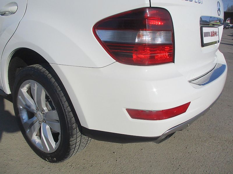 Mercedes-Benz Třídy M ML 350CDi SPORT 4M*NAVI*ALU 20 - fotka 36 z 50