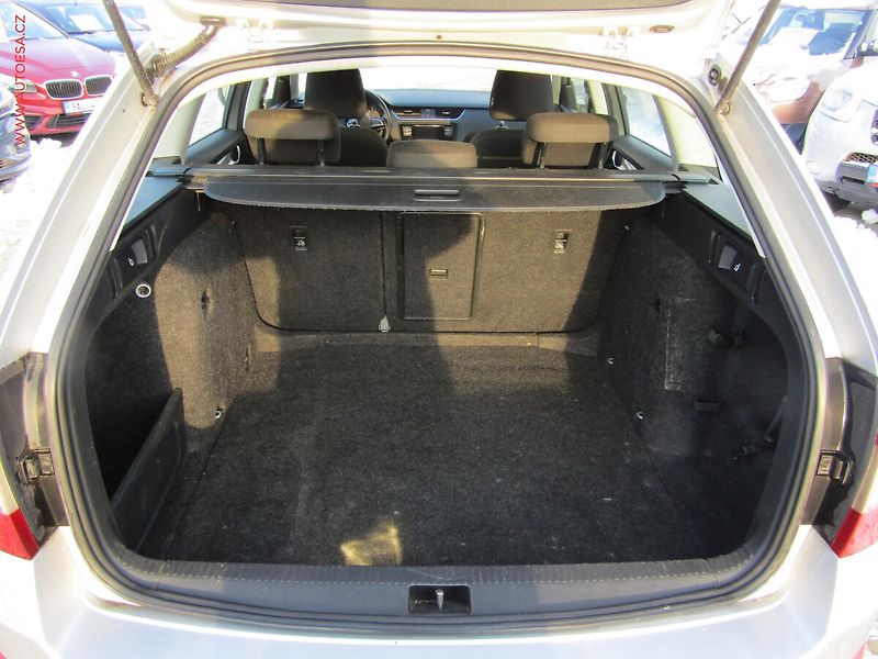 Škoda Octavia (2016) 1.6 TDi, ČR, Ambition, AC - fotka 7 z 16