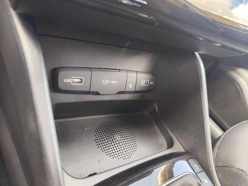 Hyundai Tucson 1.6 T-GDI/110kW Smart - fotka 19 z 33