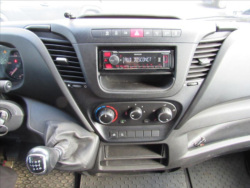 Iveco Daily 2,3 L4H4 115kW Maxi  35S16 - fotka 14 z 32
