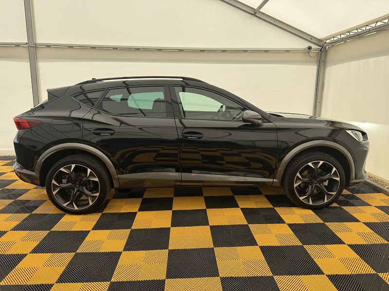 Cupra Formentor 1.5Tsi*1-MAJ*ACC*LED*DPH*CZ* - fotka 7 z 47