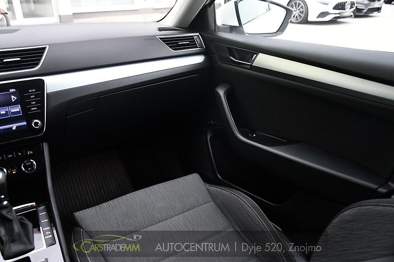 Škoda Superb 2.0TDi  - fotka 24 z 58