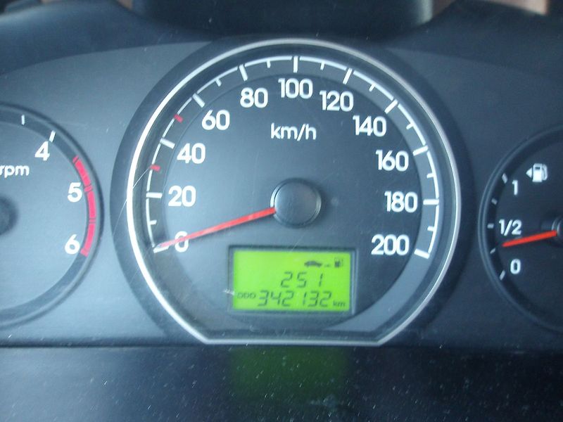 Hyundai H 1 2,5CRDi ČR 6 MÍST Po GO motoru - fotka 24 z 28