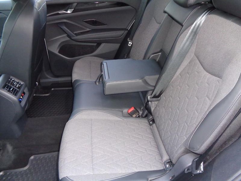 Volkswagen Tayron 2,0 TDI 7DSG PEOPLE  110 kW - fotka 21 z 30