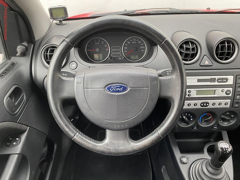Ford Fiesta (2004) 1.3i, ČR, AC - fotka 11 z 15