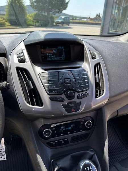 Ford Tourneo Connect (2015) GRAND - 7MÍST - L2 -DIGIKLIMA - fotka 26 z 61