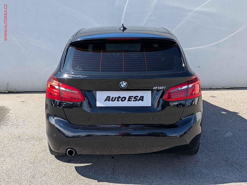 BMW Řada 2 (2016) 1.5 i 218i, ČR, AT, tempo - fotka 5 z 18