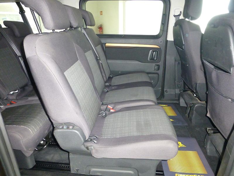 Toyota ProAce Verso (2021) 2,0 D-130KW*KAMER*8M*NEW.ČR-1M - fotka 24 z 28